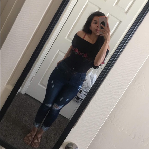 Meet your Posher, Sara - Picture 1 of 1